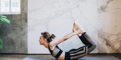 Pilates en Halloween 2026: fortalece tu core y espanta dolores de espalda